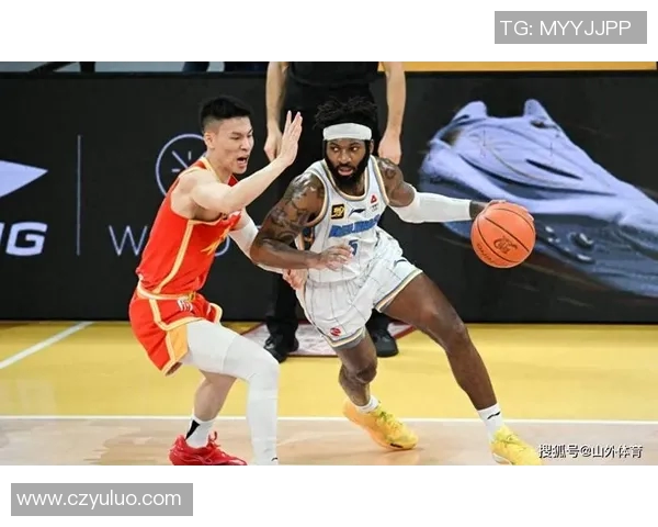 76人对阵龙狮激战正酣NBA赛季精彩对决引发球迷热议