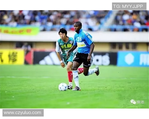 大连人对阵深圳2020赛季精彩回顾与赛场瞬间分析